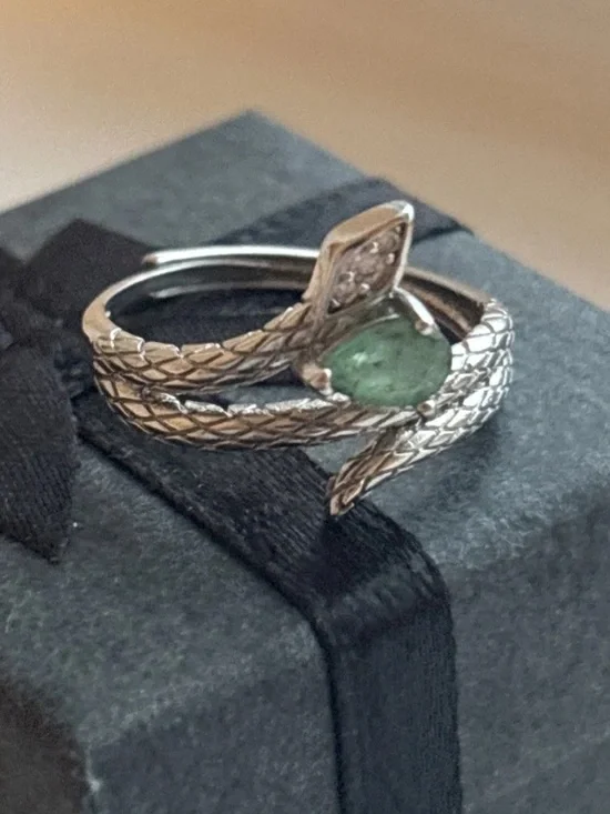 White Gold Plated Snake Wrap Ring Green Gemstone Adjustable Statement Ring - Picture 1 of 9